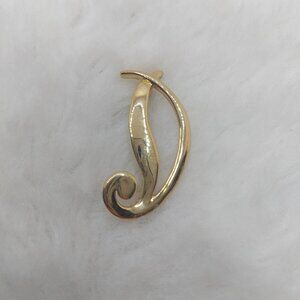 Vintage Initial Letter D Brooch Brushed Gold Tone
